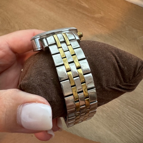 Michael Kors two tone watch - Picture 3 of 7